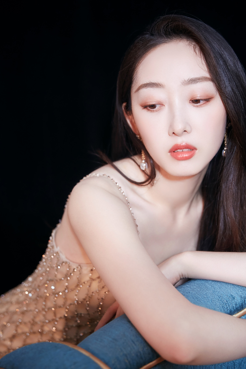 蒋梦婕,性感女神 肌肤如雪,冷艳动人 美得让人如沐春风 #性感美女