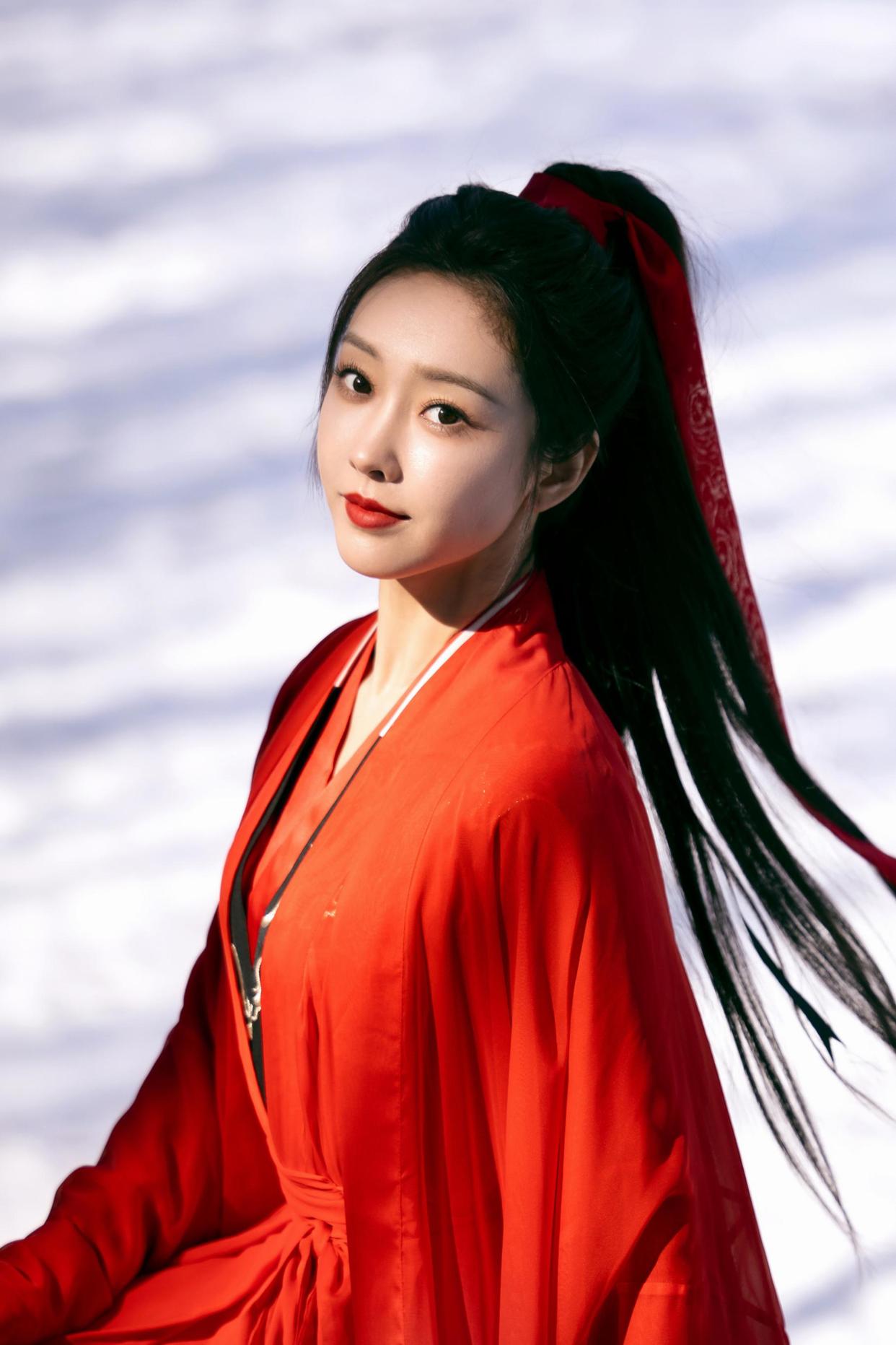 宣璐#古装红衣造型太惊艳了!艳若桃李美得让人窒息