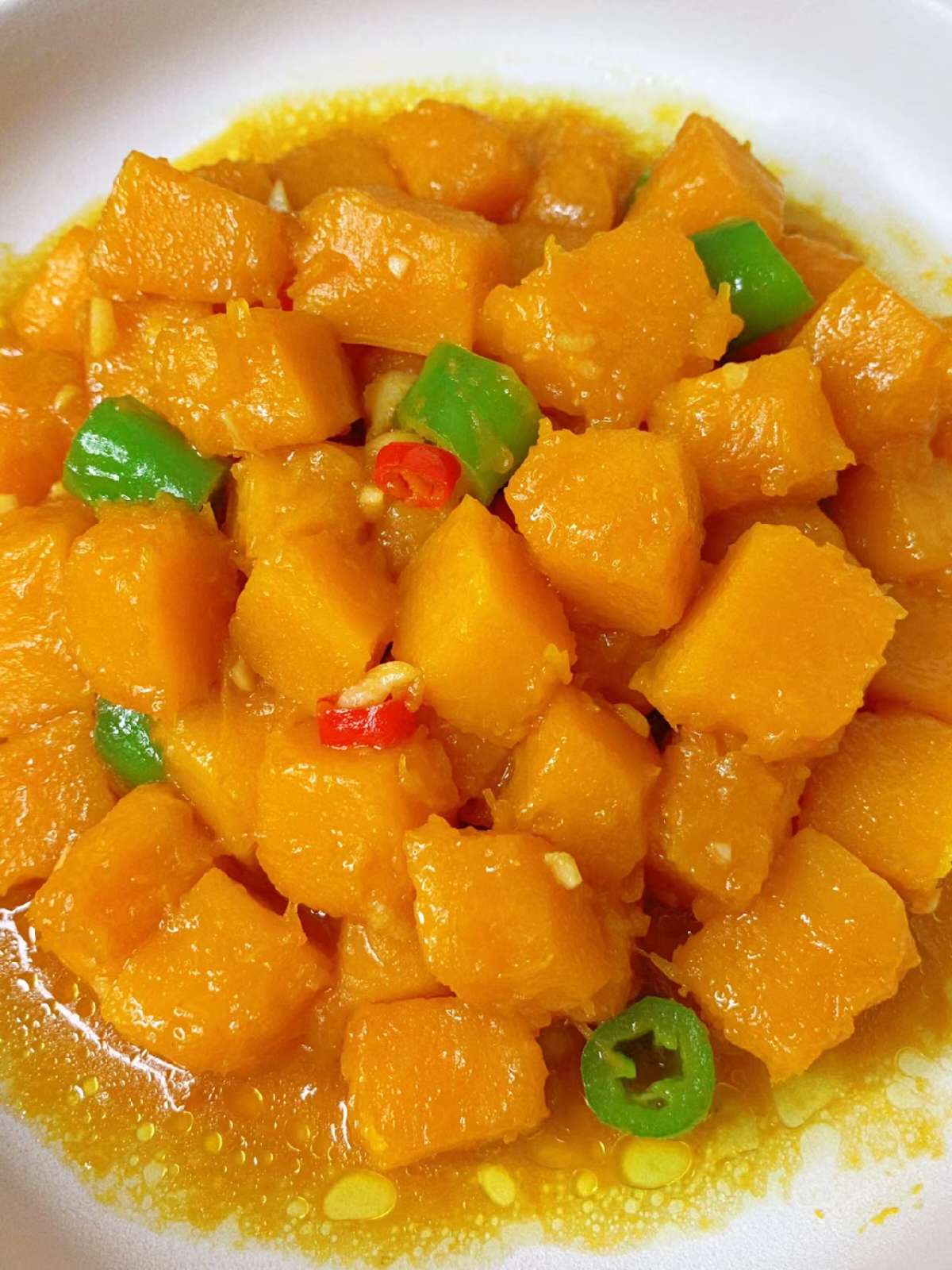 蒜香炒南瓜,软糯香甜,简便快捷,南瓜别只会蒸着吃啦～