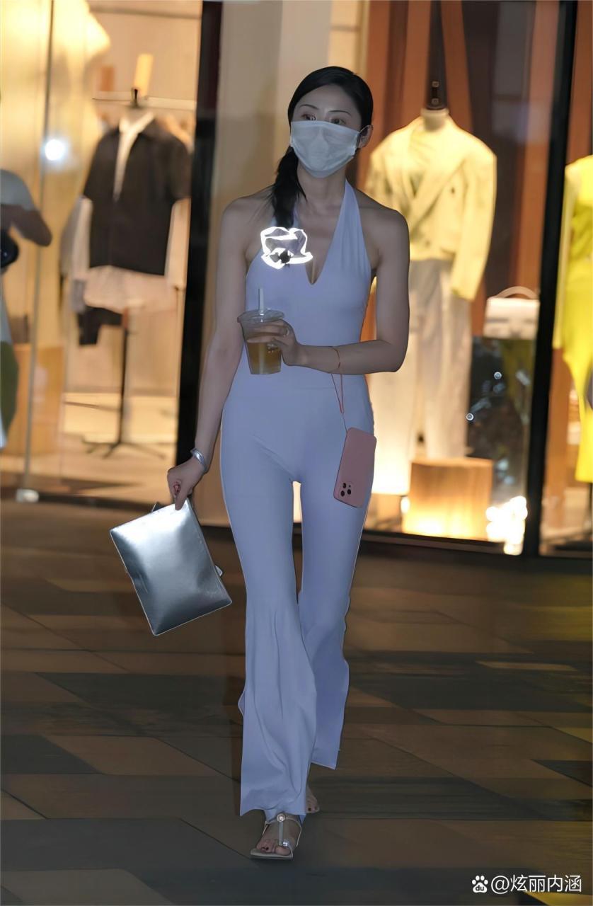 美女健身裤图片（美女健身图片背影宣传画） 玉人
健身裤图片（玉人
健身图片背影宣传画）《玉人舞百度百科》 健身健美