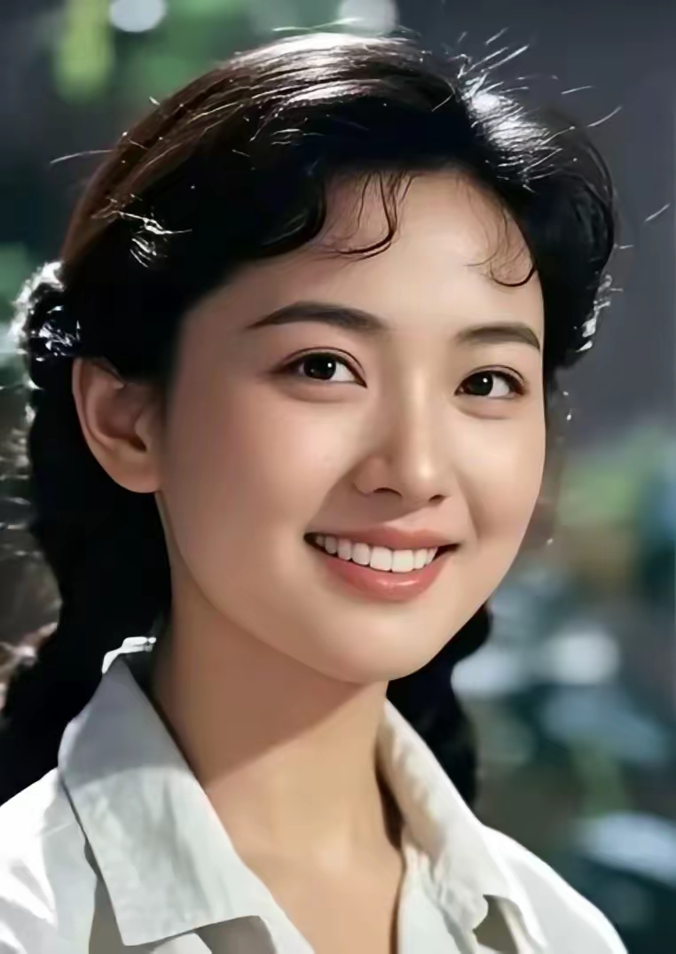 狗就怕人弯腰,狼就怕人火烧.敢在池边居住,不怕青蛙吵闹