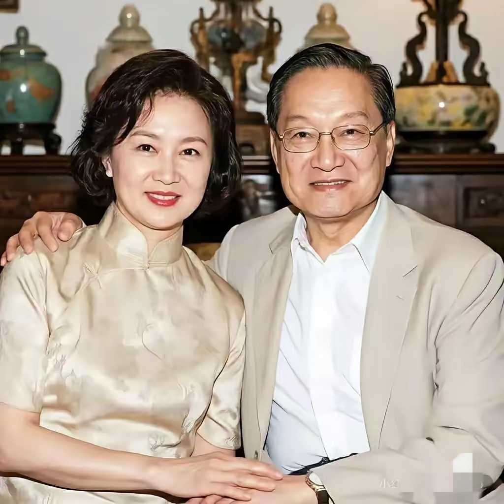 都被说"俗",却粉丝无数.你喜欢谁的作品呢?