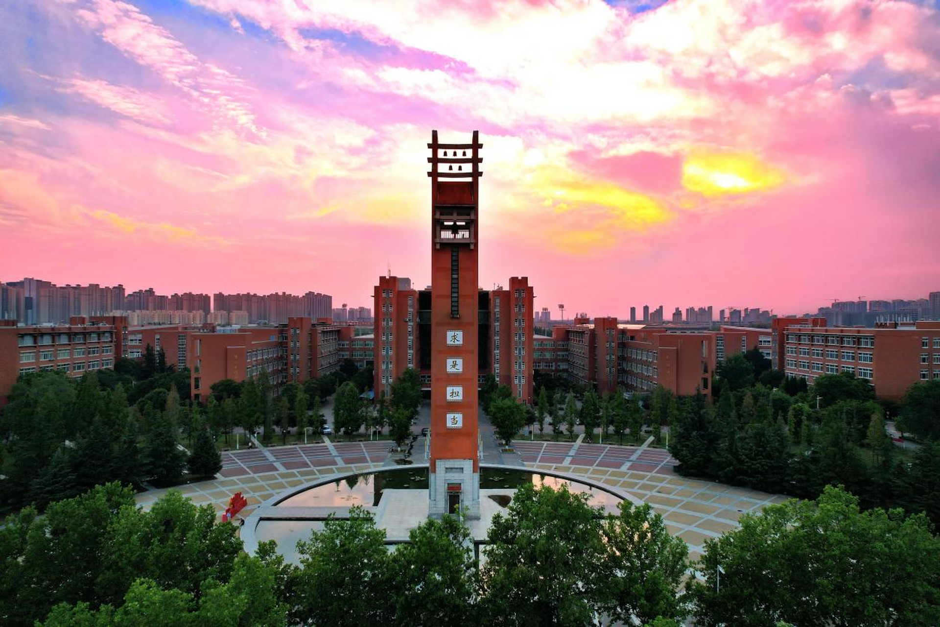郑州大学景点介绍图片