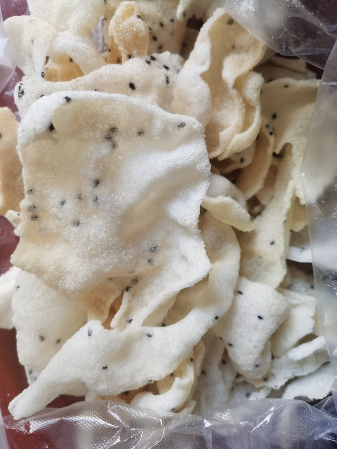 年在家乡#  在玉林,过年的年货少不了"薄脆",这是一种很有玉林特色的