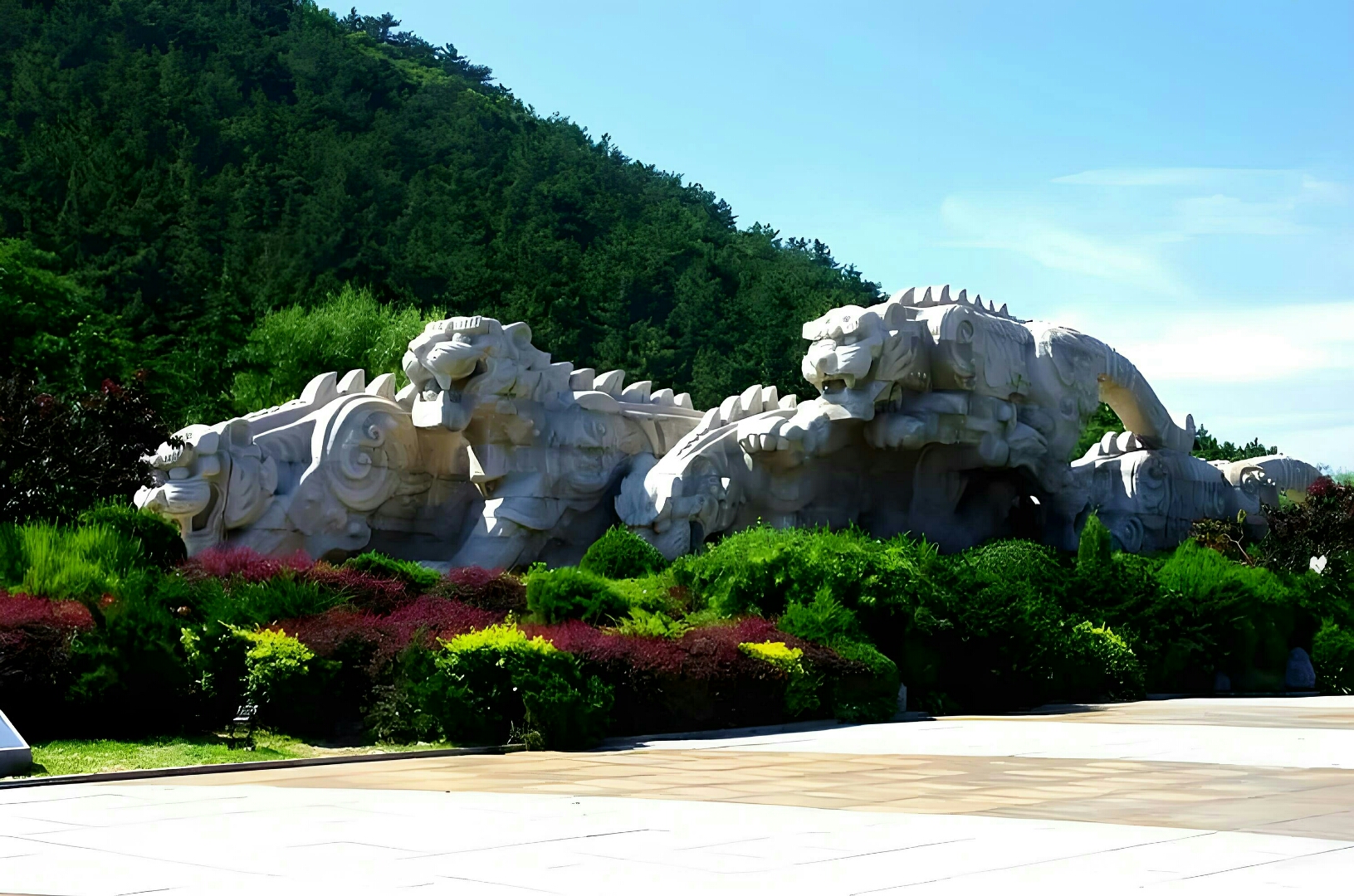 老虎滩是第一个5a景点,是大连标志性景区