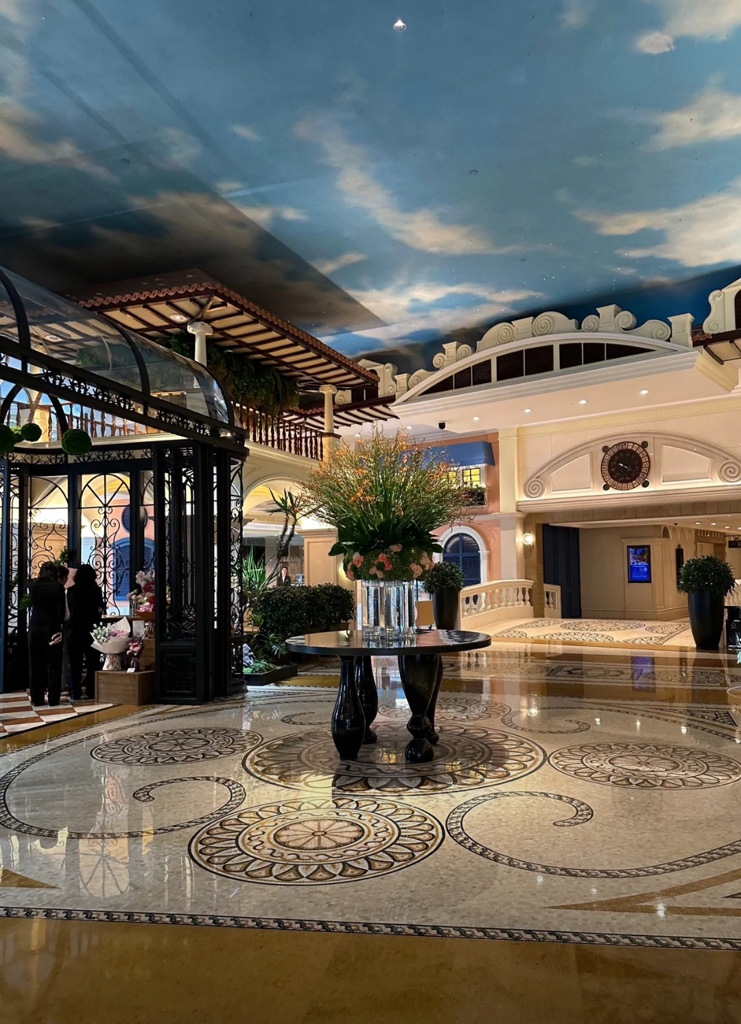 事情你做了不会发财,不做也不会睡大街,但是你成都塞纳河畔休闲会所