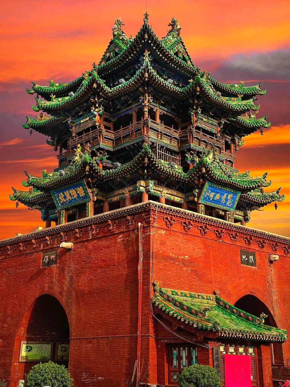 山西的霍州鼓楼,这个"红配绿"居然如此大气美丽!
