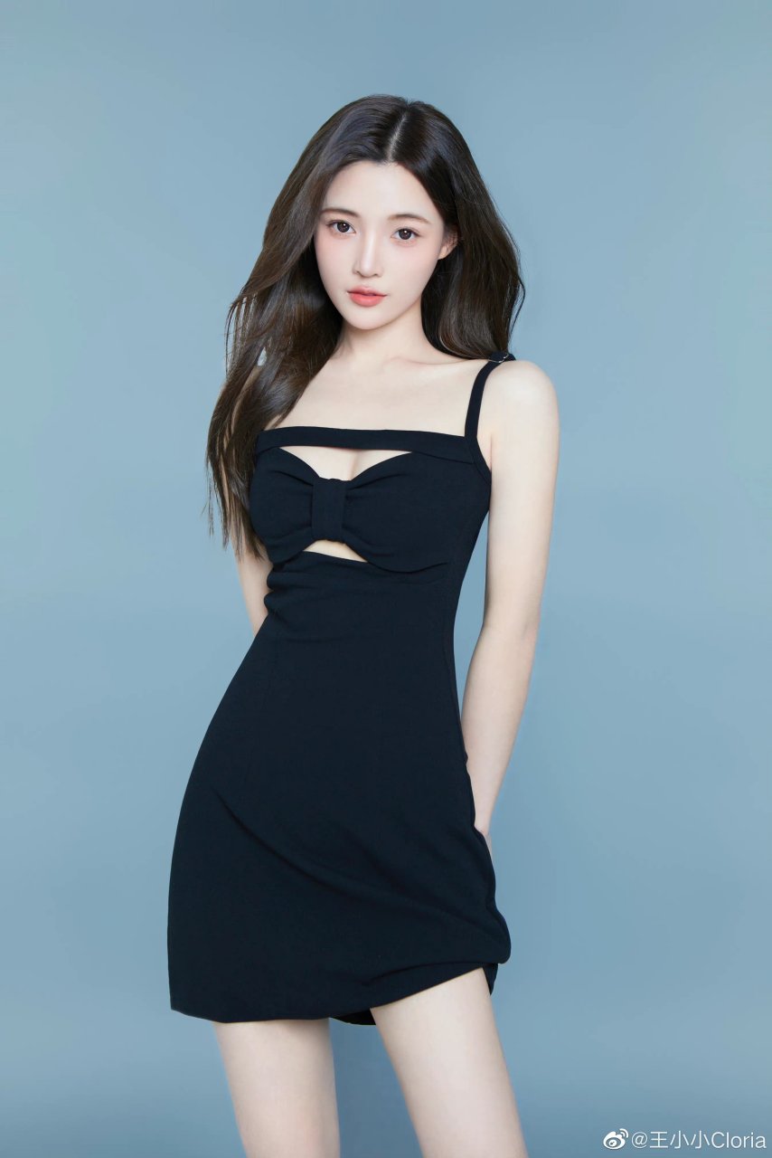 《这!就是歌手·对唱季》选手王小小,颜值身材绝对在线.