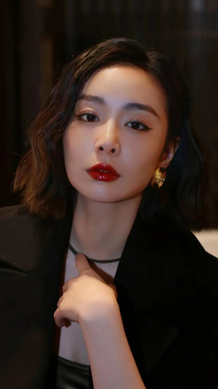 高叶性感美图