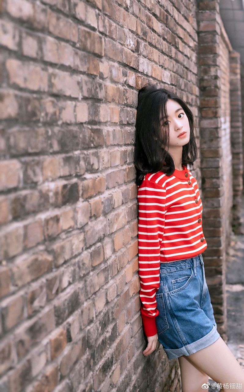 黄杨钿甜美照,青春飞扬,元气满满