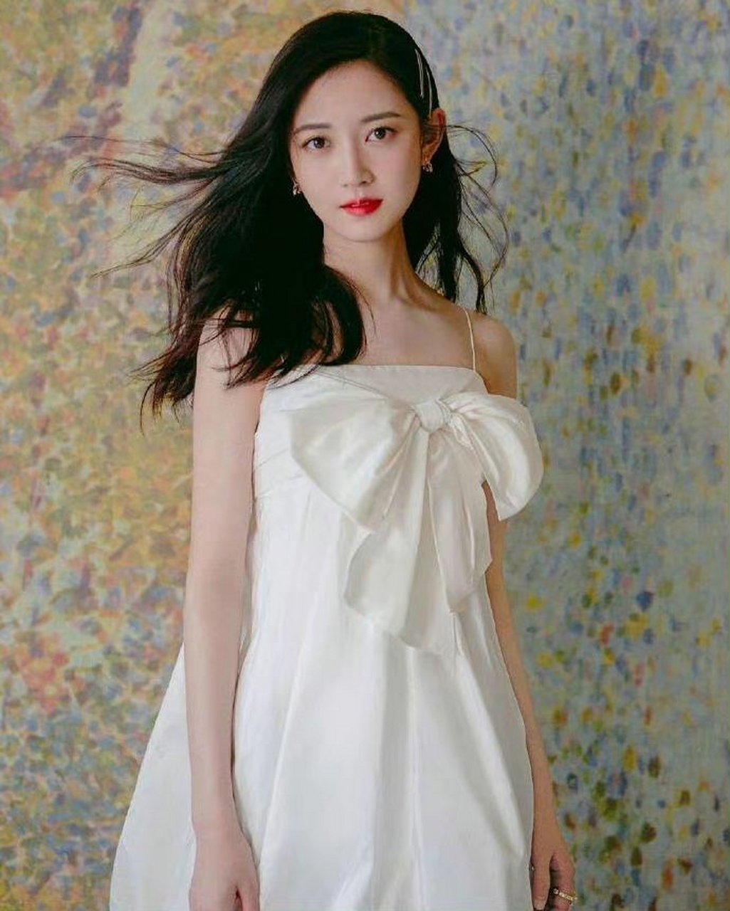 陈钰琪蝴蝶结灯笼裙,满分