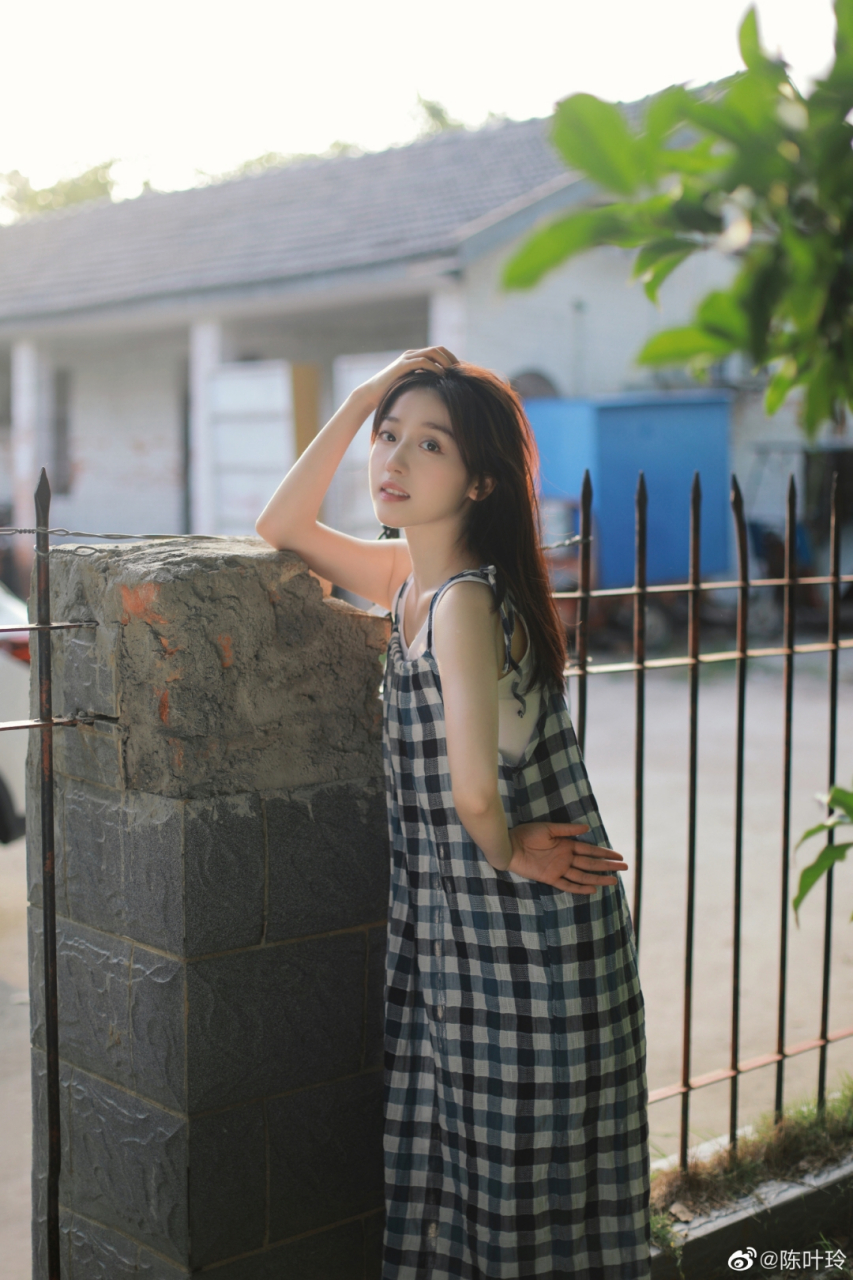 陈叶玲夏日清新写真