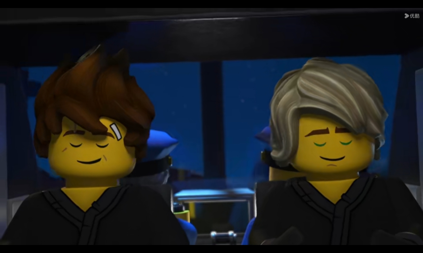 刚截的两张凯劳的cp图,这也太甜了吧!