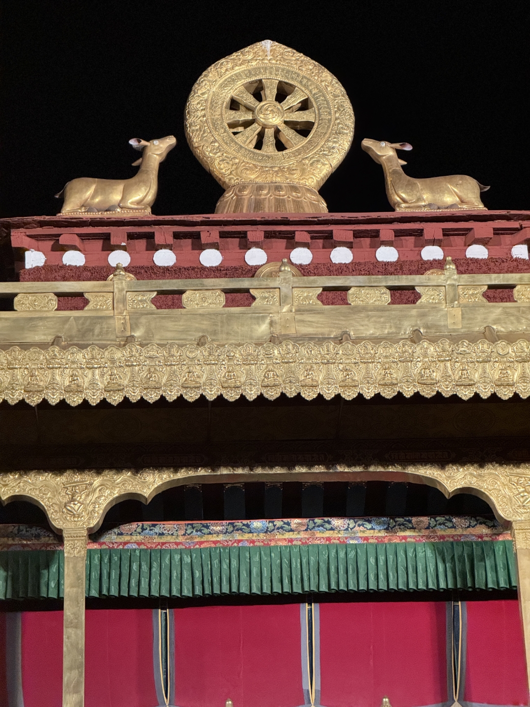 是否够坚定,夜晚藏族寺庙塔胡图片大全大图布达拉宫红宫九世灵塔殿