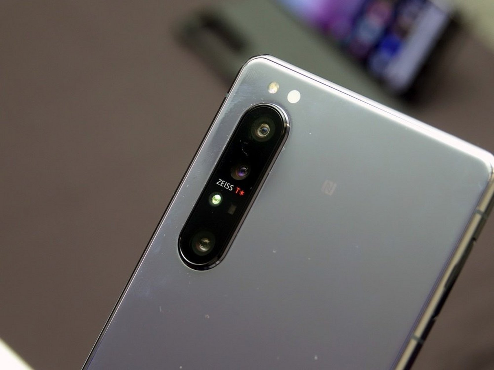 索尼xperia 1Ⅱ美版正式上线 配置方面,搭载骁龙865 soc(美版非5g),6.