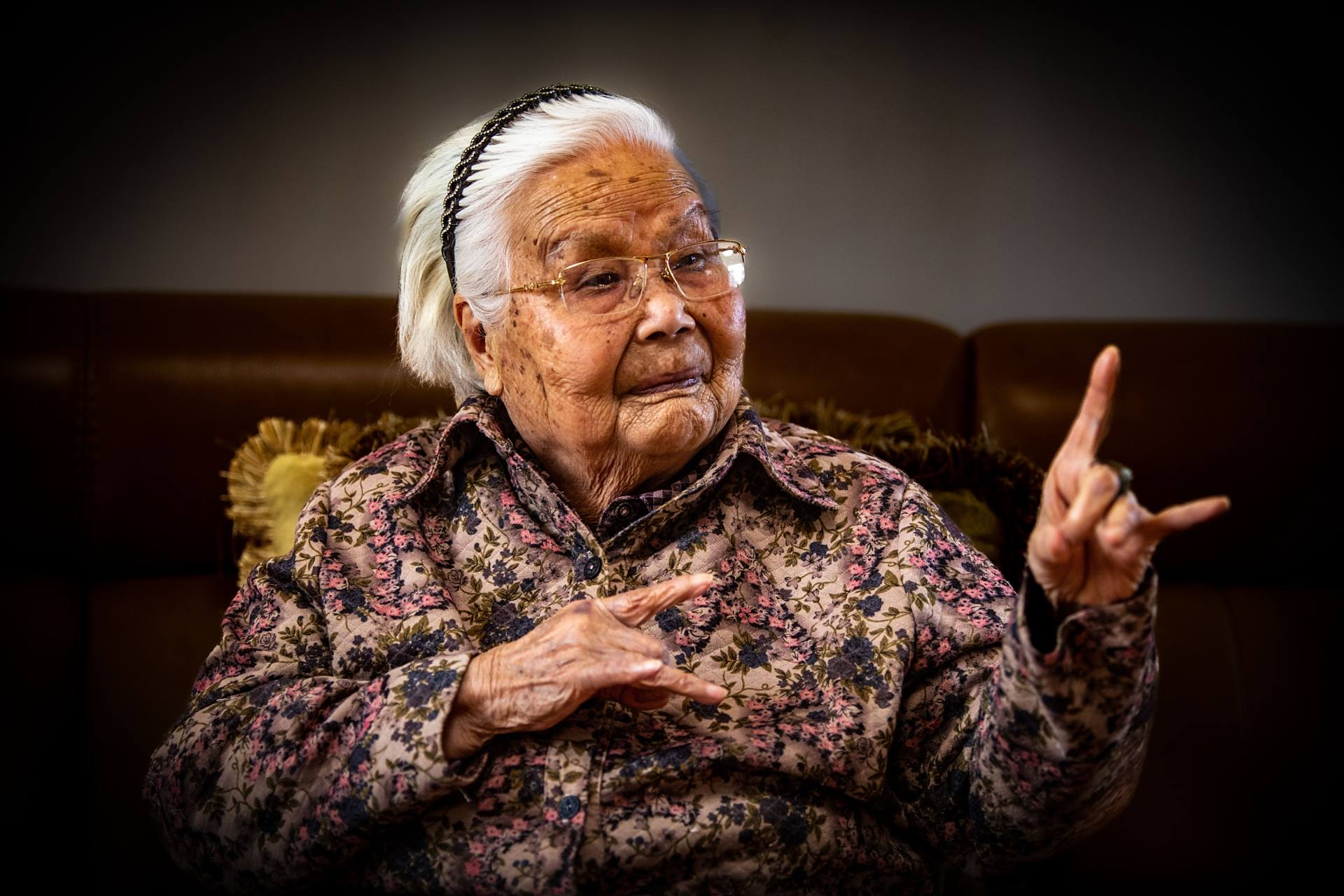 又见柳琴戏泰斗张金兰老师     张金兰老师著名柳琴戏表演艺术家,1928