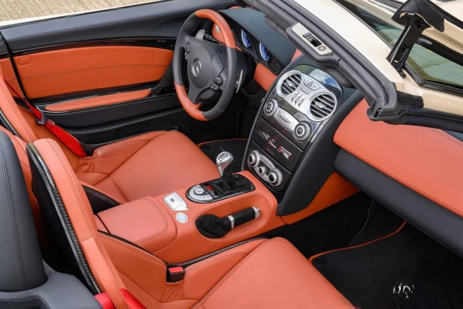 奔驰slr迈凯伦722 s敞篷跑车  #九月动态激励计划