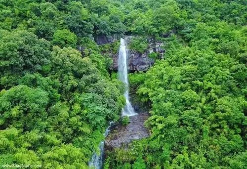 目的地心动指南#《探寻连平西山瀑布的壮丽之美》  连平西山瀑布