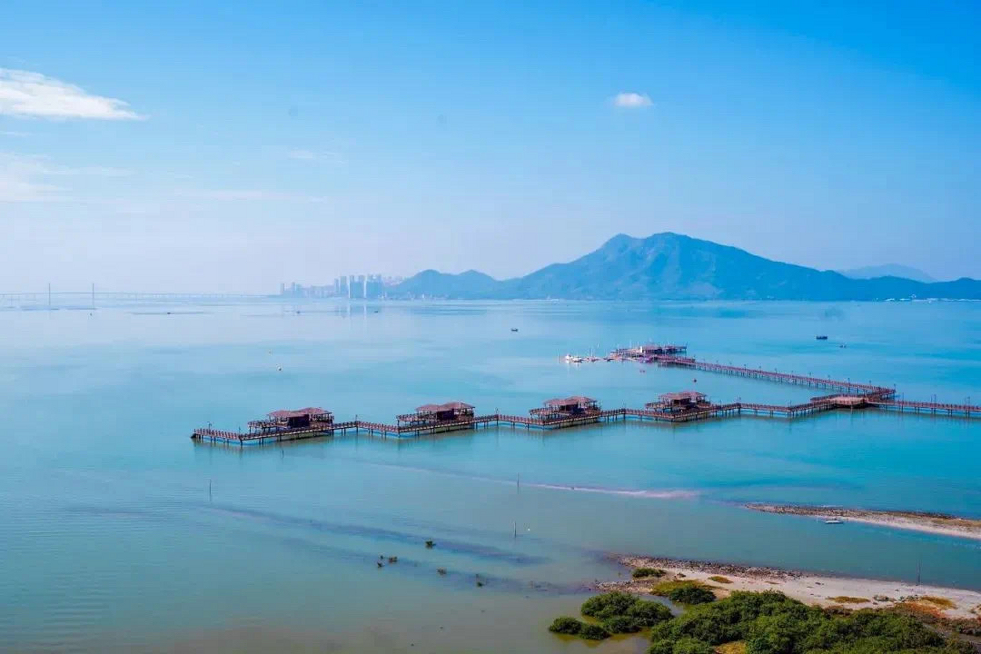 惠东县稔平半岛有一个名叫水云天的古村落.