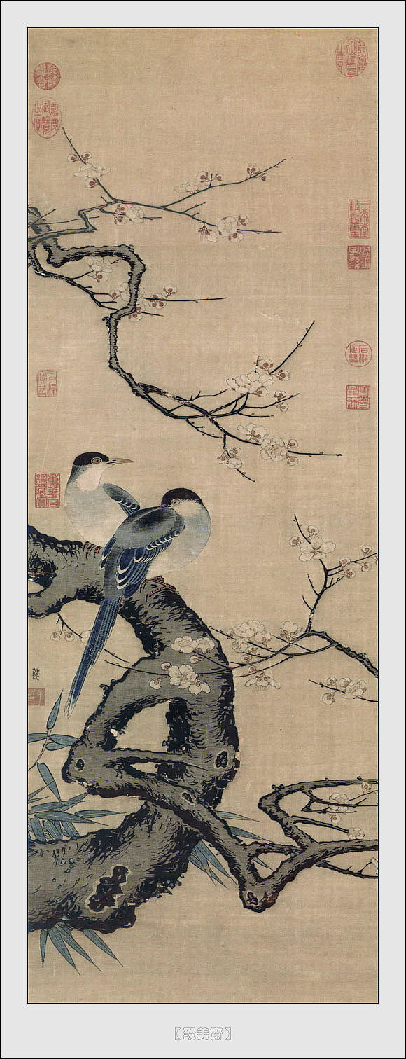 每日一文物##文物有话说#沈子蕃缂丝《梅鹊图》轴,清宫旧藏,图轴纵