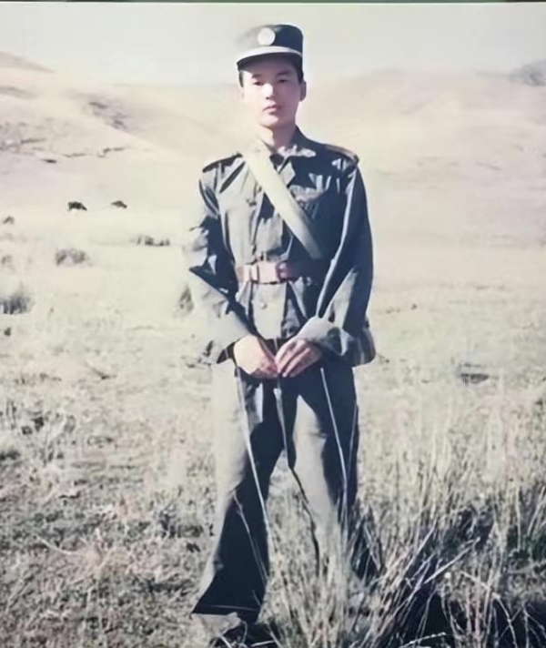 这个世界,你来过…… 图为入伍的张扣扣.