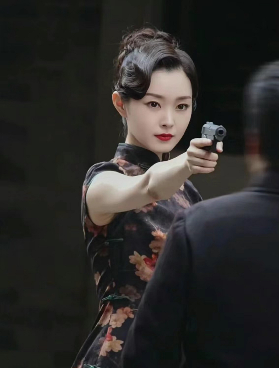 当初看《伪装者》真的有被宋轶饰演的于曼丽惊艳到了!