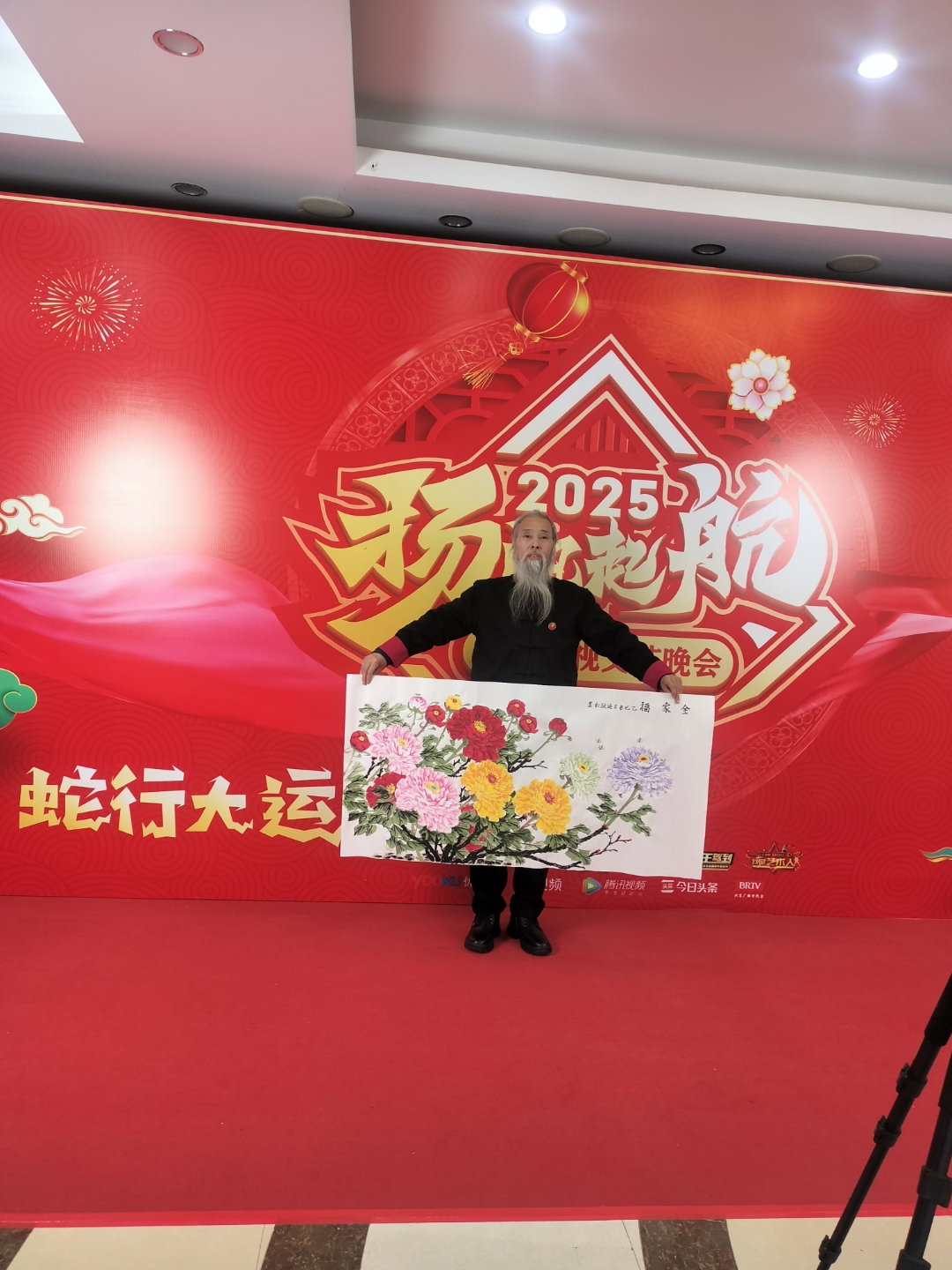 逯跃松画家在北京星光影视园#拍拍身边事