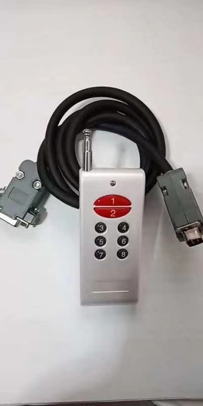 无线地磅遥控器的使用方法:目前分两种一种是接线式和直插式.