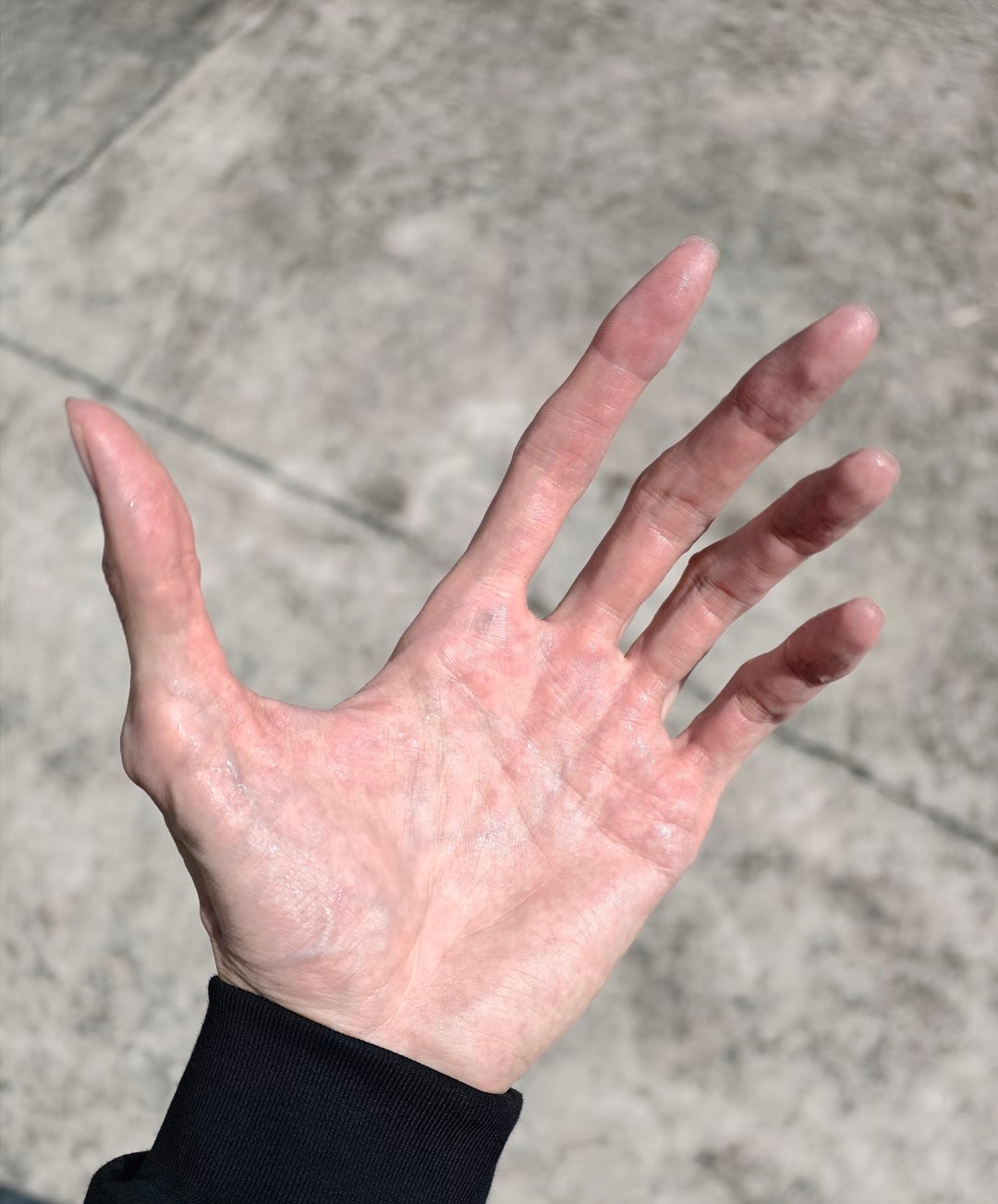 哎呀,和伏地魔决斗直接当老魔杖用了