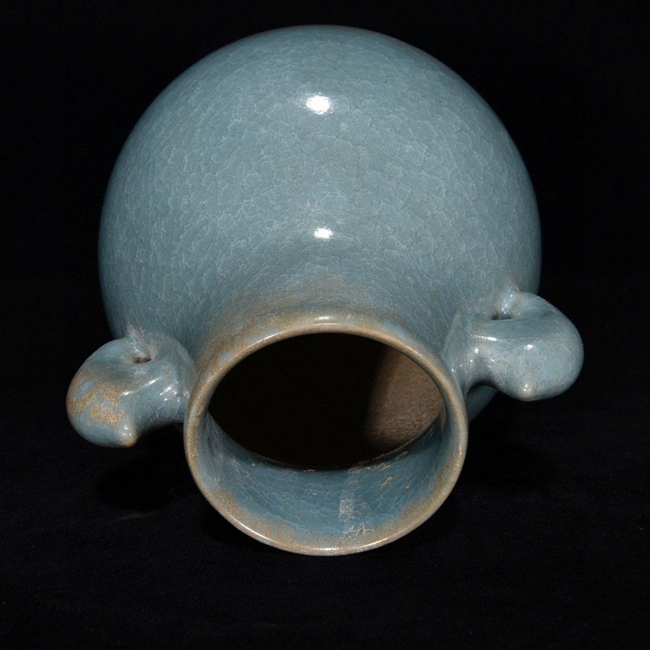 北宋天蓝釉梅花冰片土沁双鹿耳官汝窑赏尊