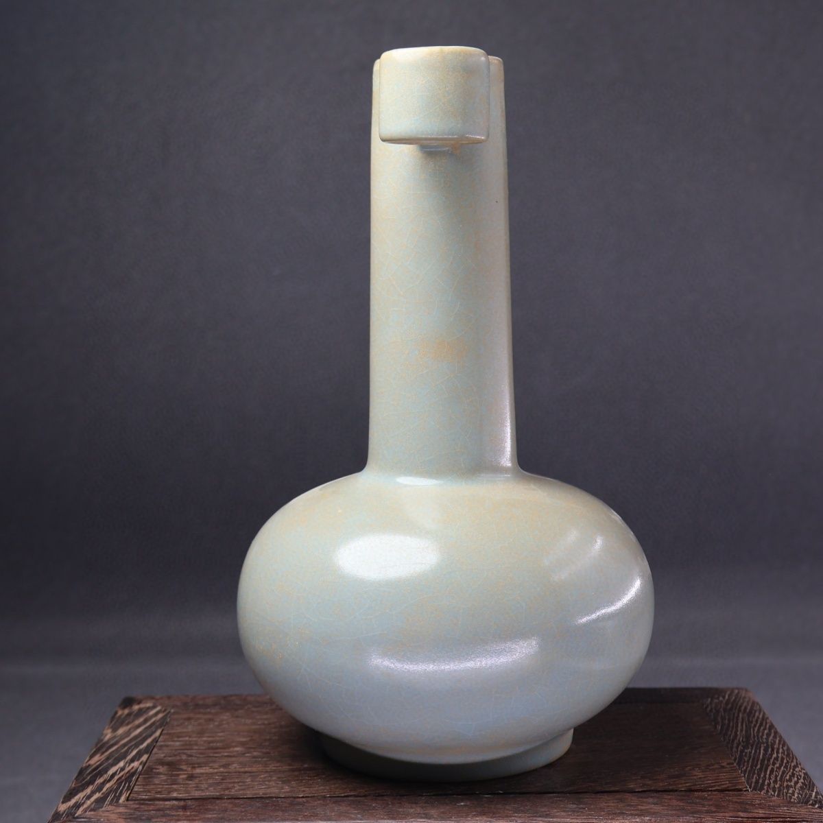 北宋宝丰天蓝釉蝉翼纹开片土沁官汝窑双贯耳投瓶