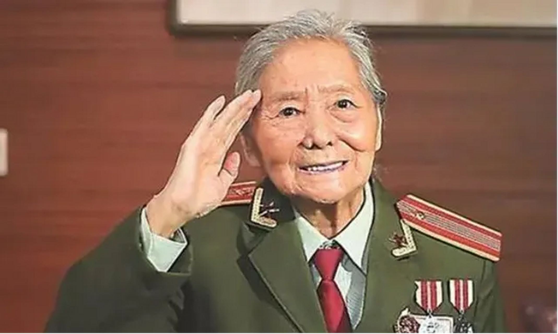 1979年,女翻译刘禄曾曾到美国访问,期间在餐馆用餐