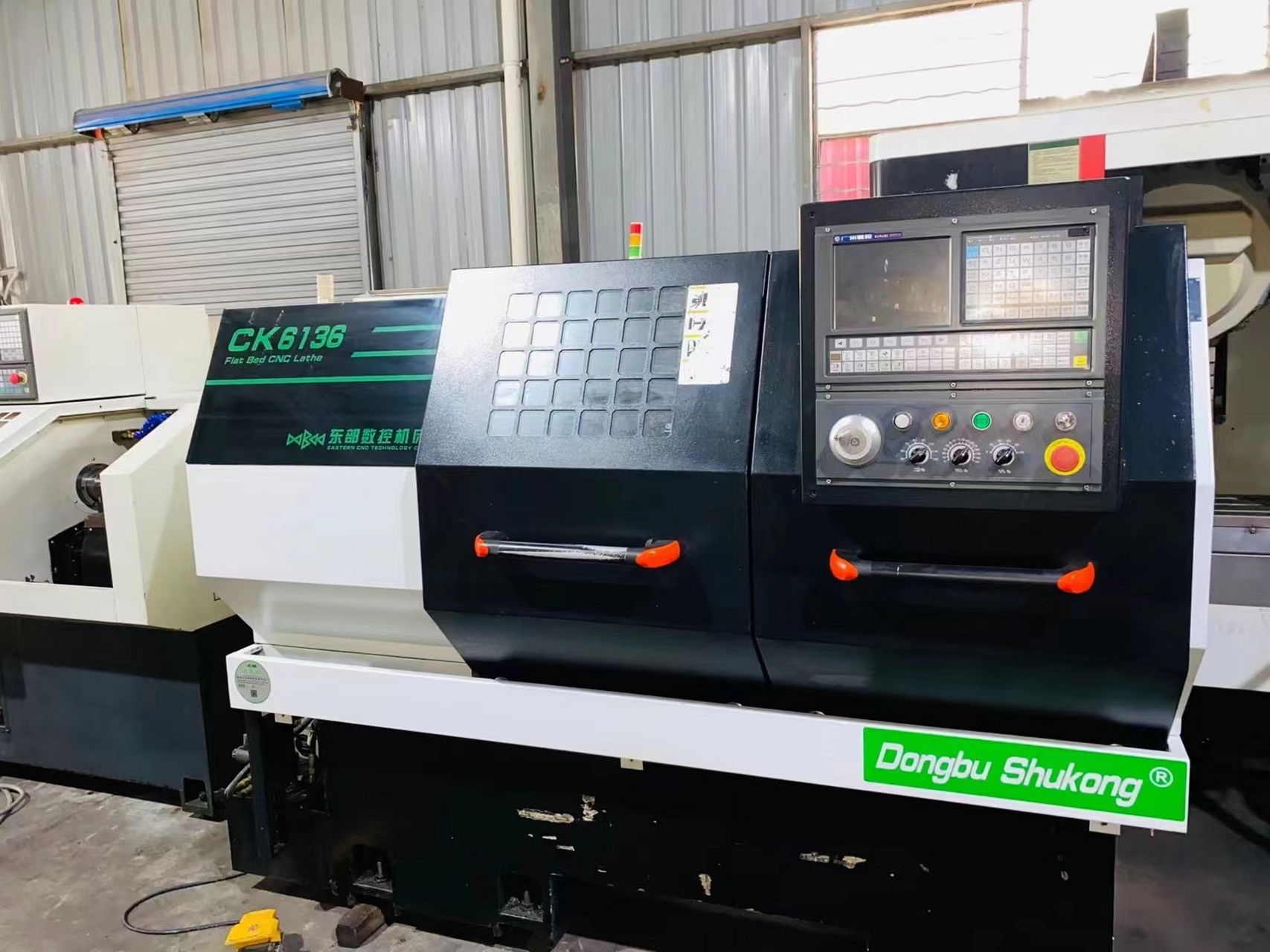 大森6136数控车床,原装8寸中空液压卡盘,整体床身,伺服主轴,广数980tc