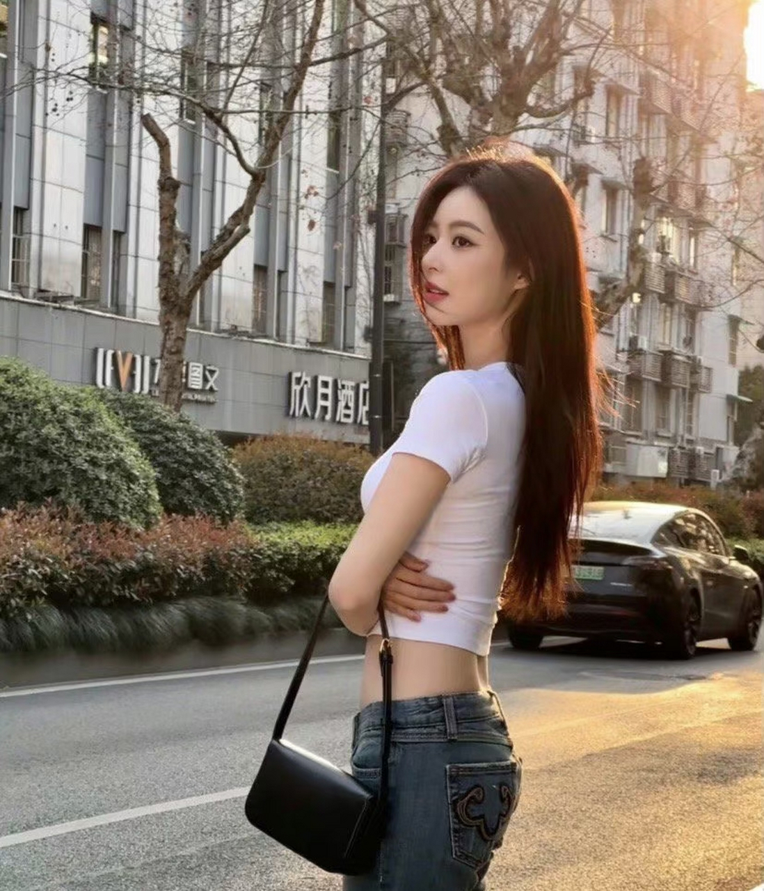 女人的腰夺命的刀 你能挨几刀