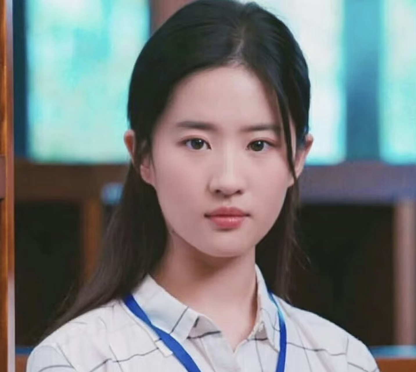 刘亦菲好饱满的一颗头,哪个发型都能hold住. 67