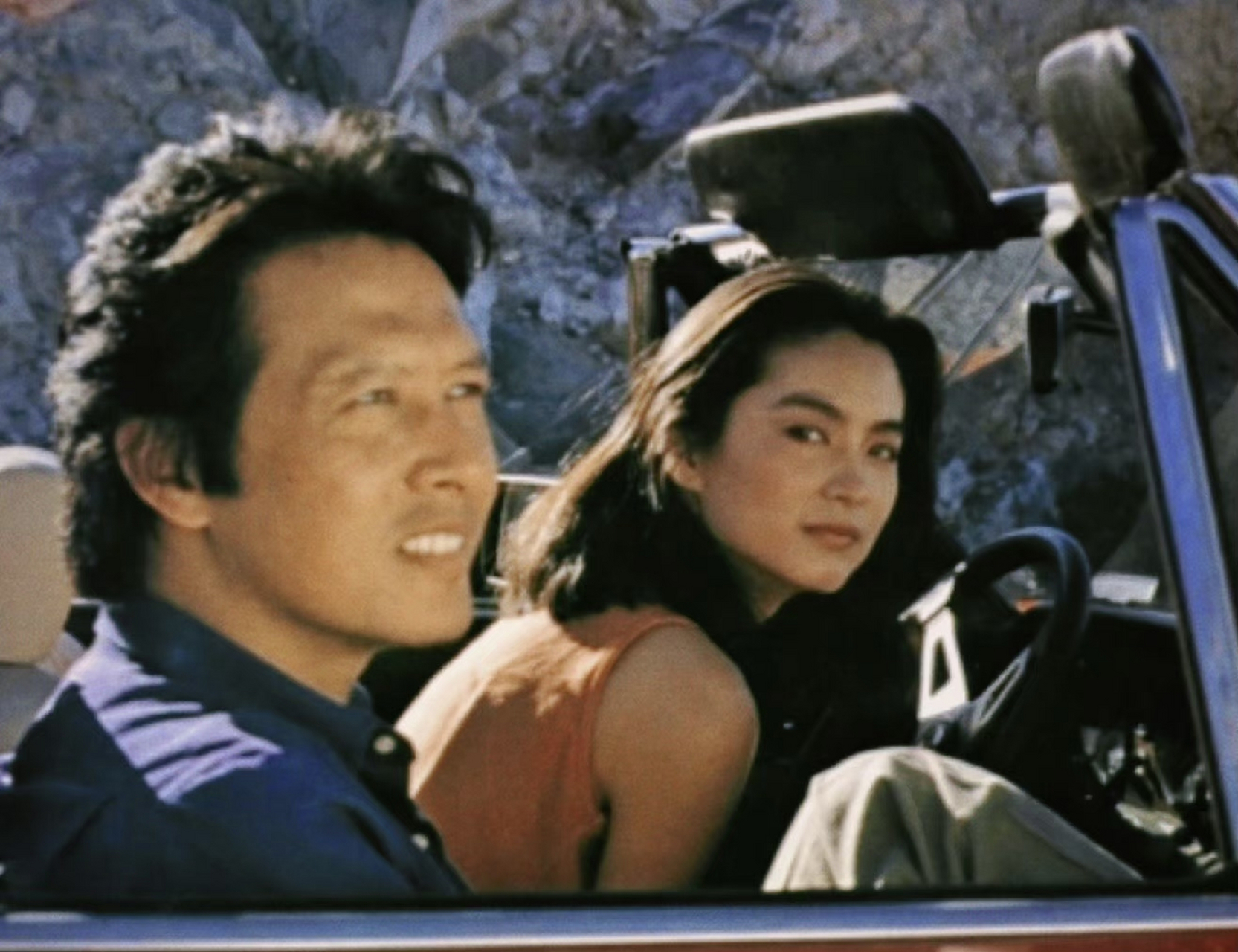 张国柱对林青霞的深情,酿成一出惊悚【爱杀】,但温习这部老电影,却像