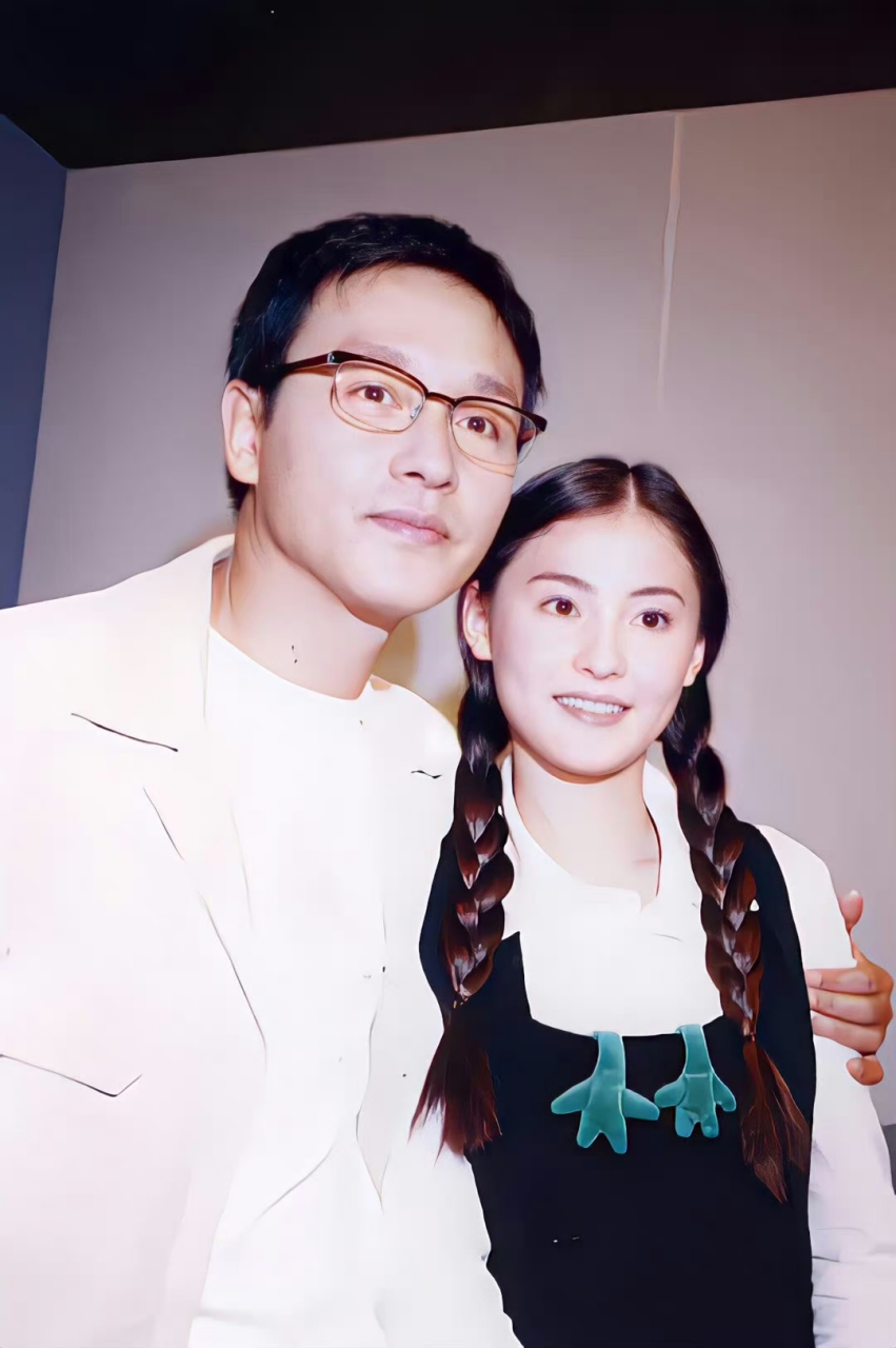 哥哥张国荣跟张柏芝的合影 ,哥哥待她亲如妹妹