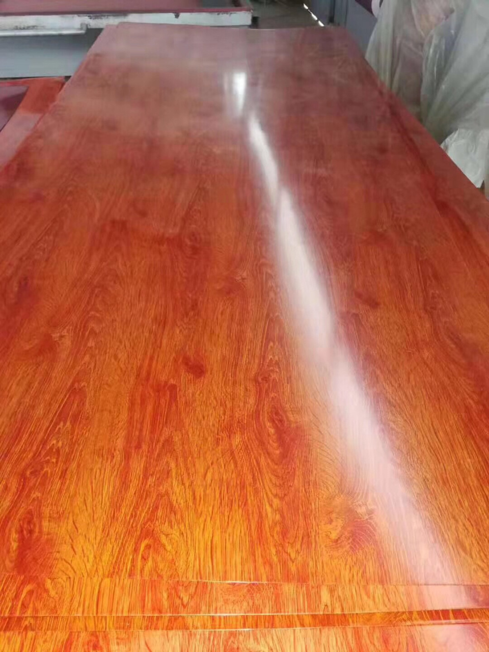 万恒真空木纹转印机技术参数: 外形尺寸:3000*1700*1700 重量:0.