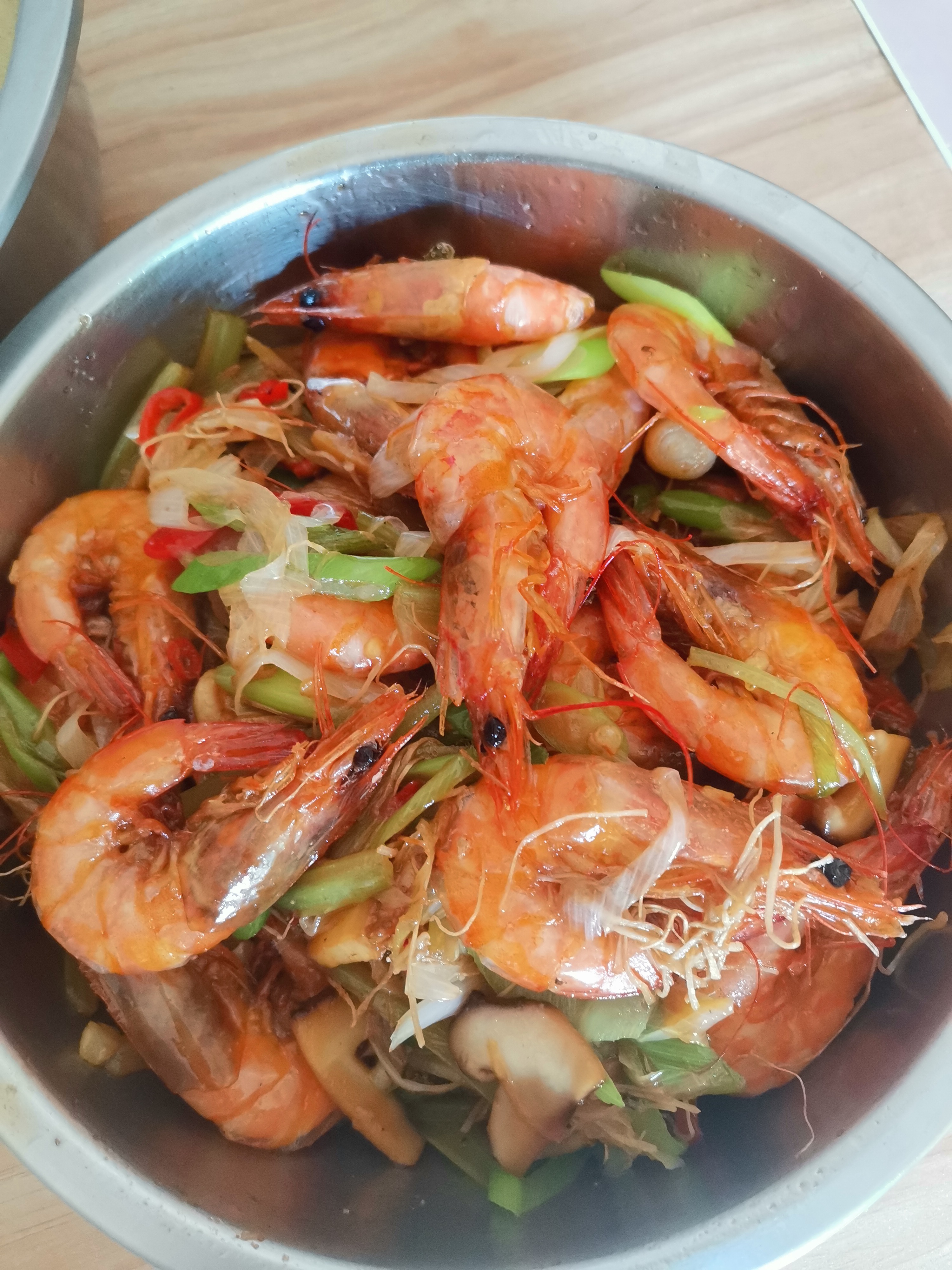 自己动手,丰衣足食,吃吃喝喝,使我快乐 98香辣炒虾,家常味道不寻常!