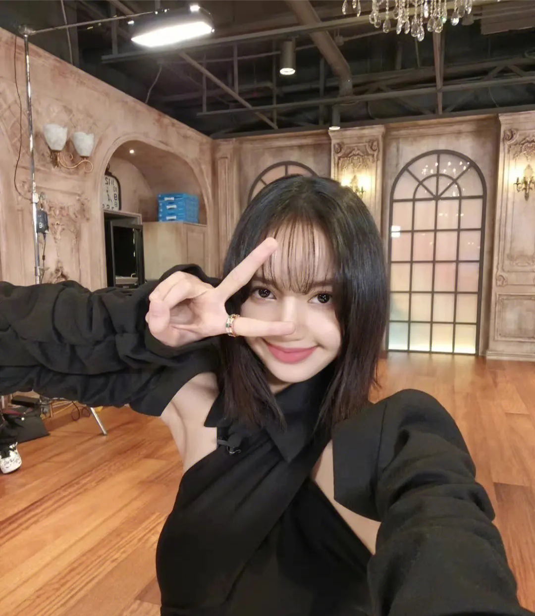 爱洗这个姐妹了!所以发一期莎的#blackpink粉墨# #lisa