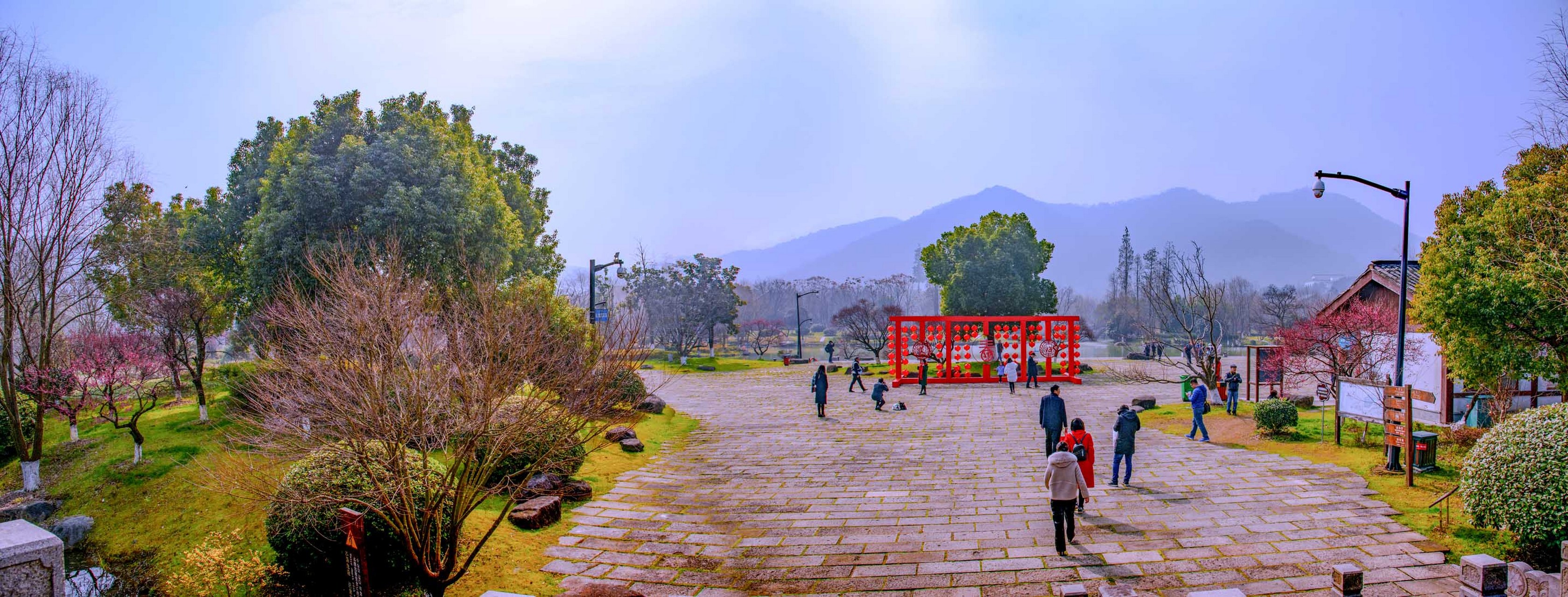 超山为省级风景名胜区.