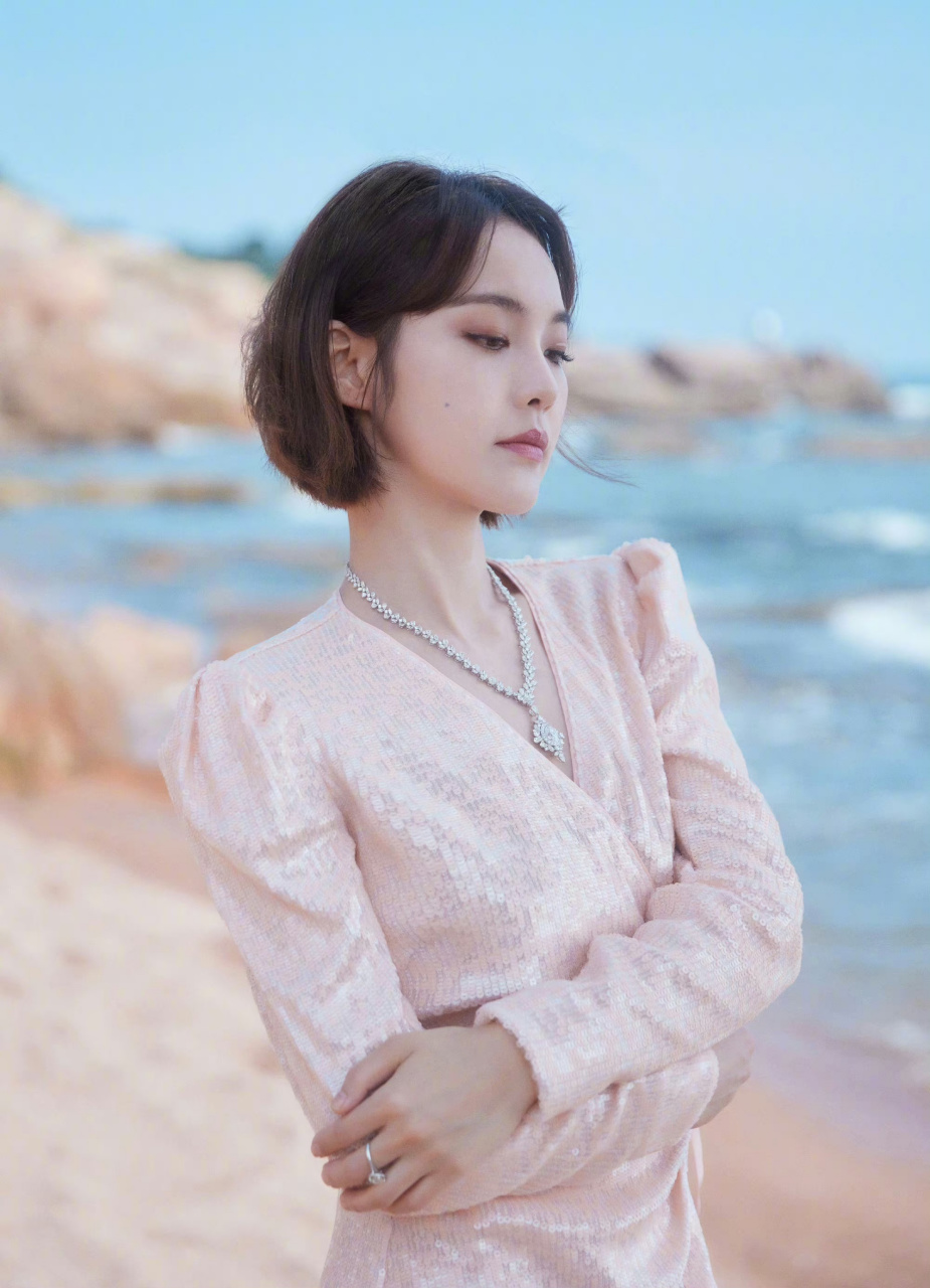 张佳宁  光jio丫
