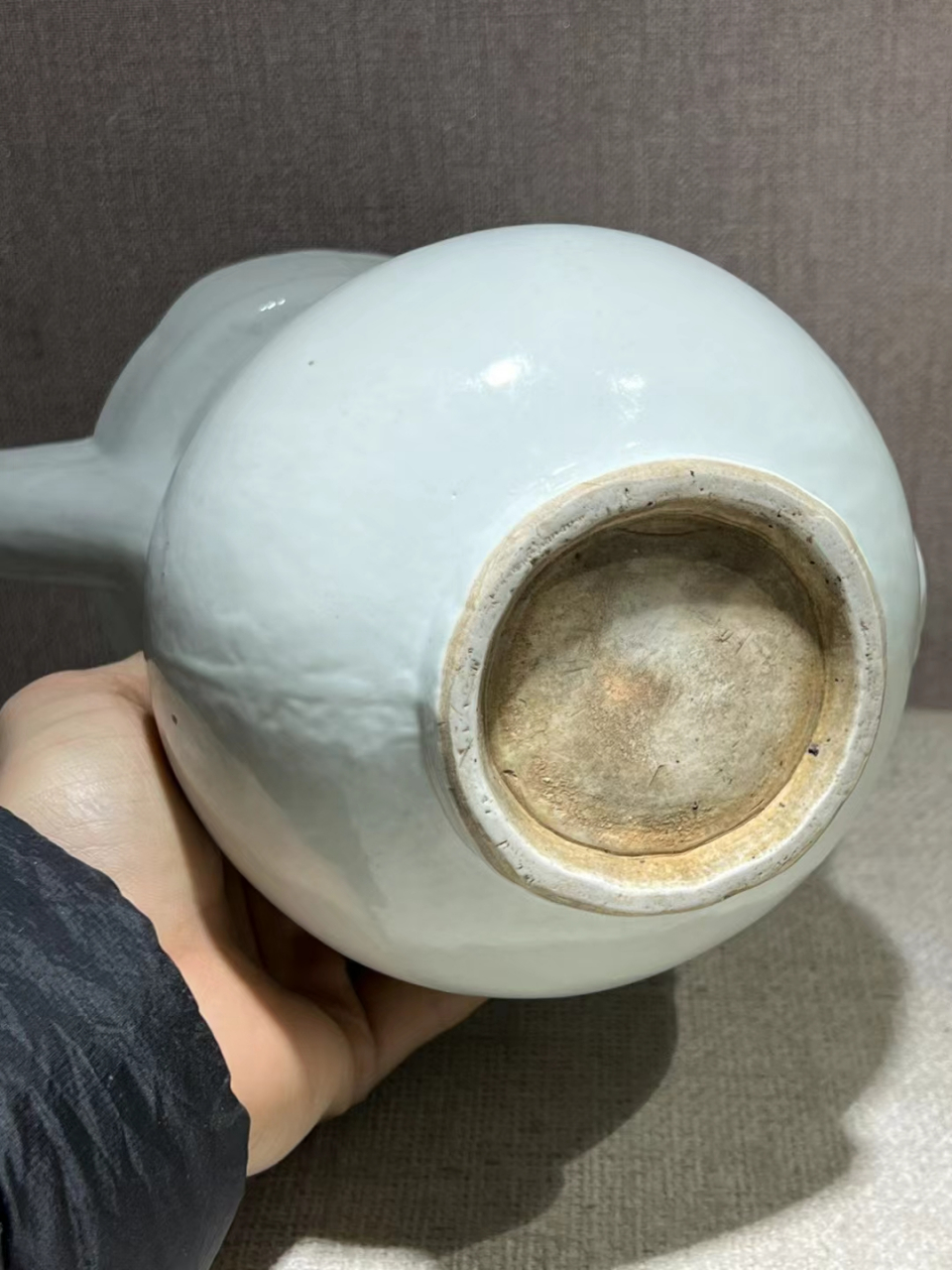 枢府甜白釉僧帽壶 高21.5公分,全品完整