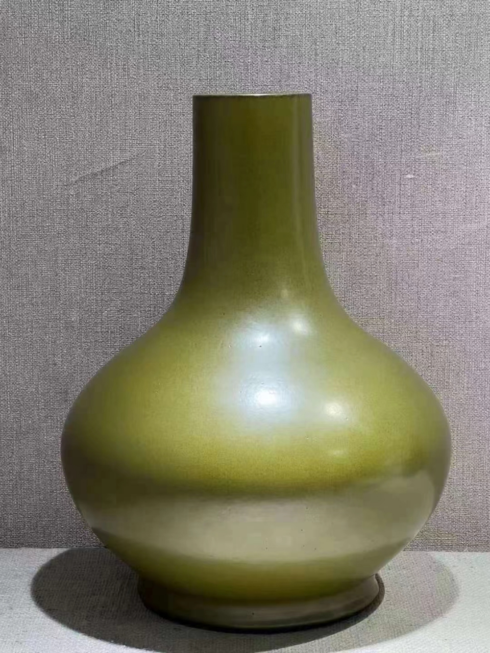 清光绪茶叶末釉荸荠瓶 高32公分,全品完整