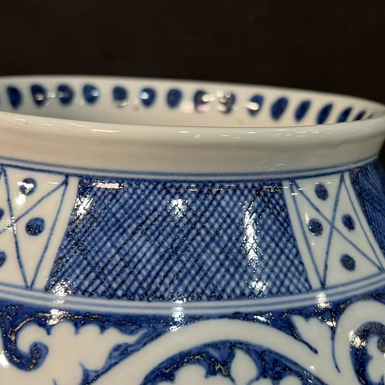 明宣德青花盖罐
