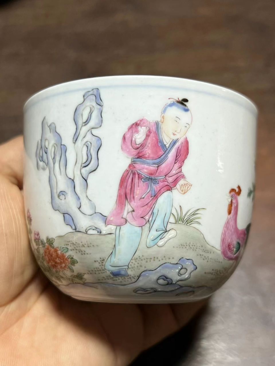 清乾隆粉彩鸡缸杯 高6.5口径8.3公分,全品完整