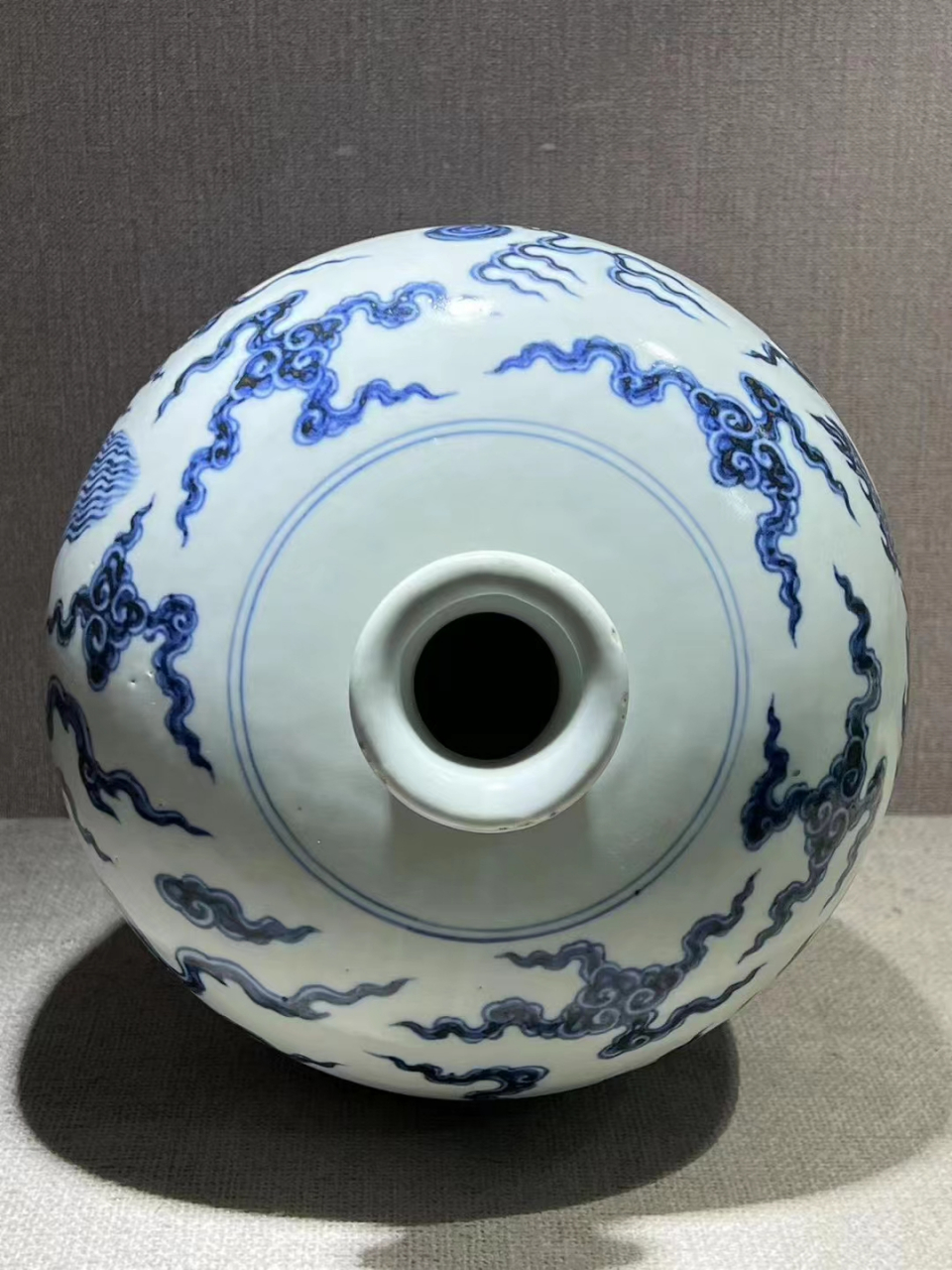 永宣青花龙纹梅瓶 高40