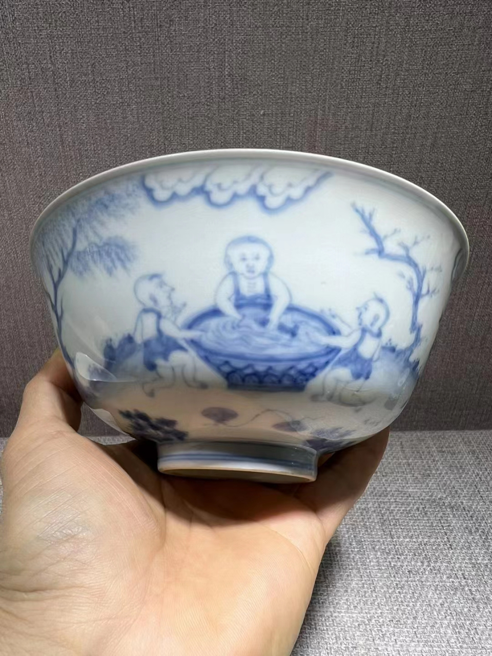 明成化青花婴戏图纹碗 高7口径16,全品完整