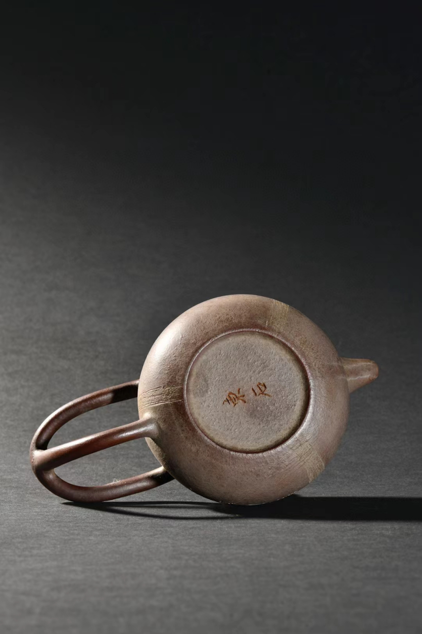 7cm 耳距20cm 单孔,王东石,紫砂壶艺人,陶瓷艺人.