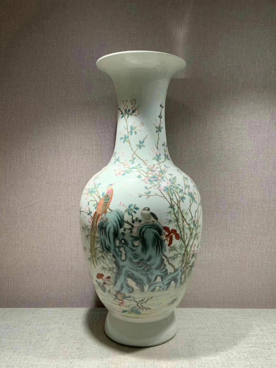 清光绪粉彩花鸟大瓶 高59.5公分,全品完整